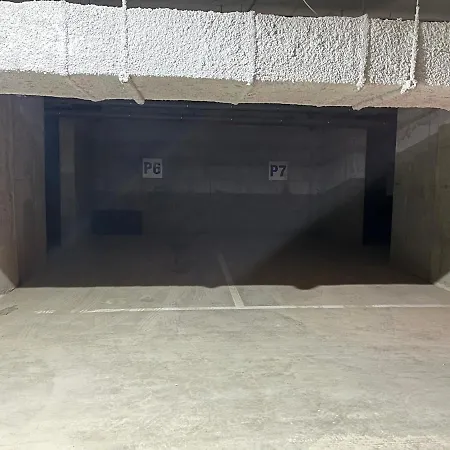 View Ap With Parking And 2 Bathrooms *