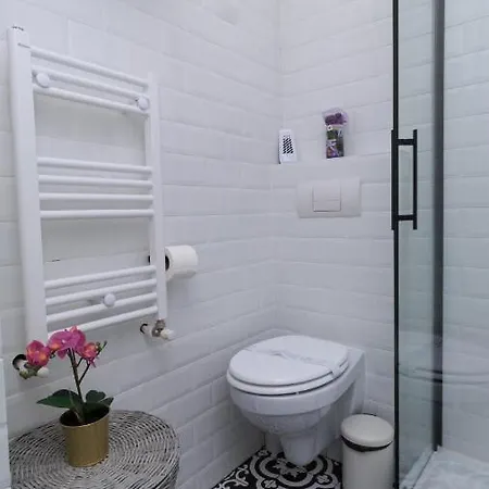 View Ap With Parking And 2 Bathrooms Apartment