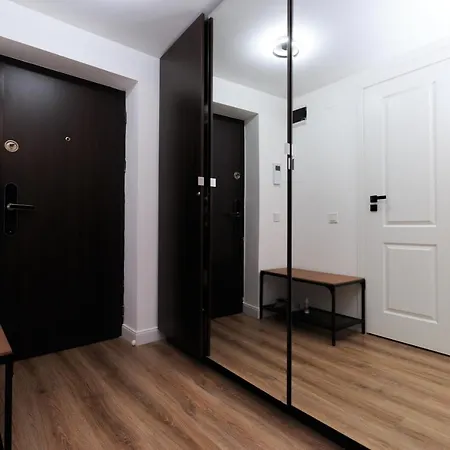 Apartment View Ap With Parking And 2 Bathrooms *