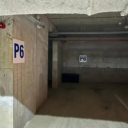 Apartment View Ap With Parking And 2 Bathrooms *