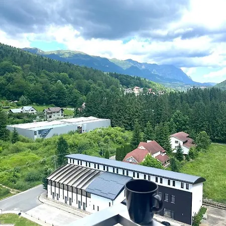 View Ap With Parking And 2 Bathrooms *